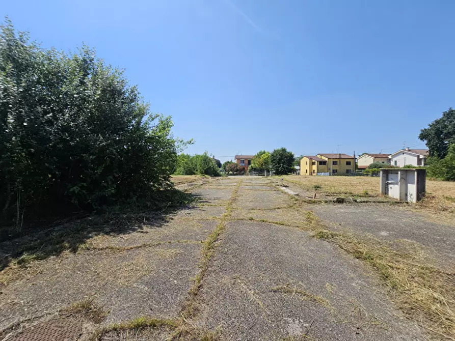 Immagine 4 di Terreno in vendita  in VIA MANDOLARE a Ospedaletto Euganeo