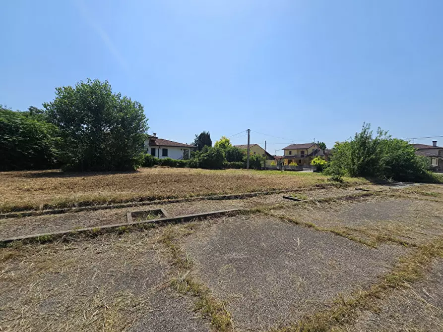 Immagine 7 di Terreno in vendita  in VIA MANDOLARE a Ospedaletto Euganeo