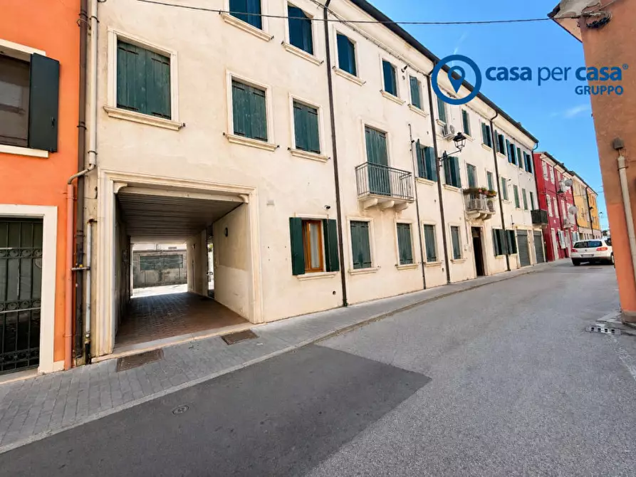 Immagine 10 di Appartamento in affitto  in Via Francesco Bocchi 17 a Adria