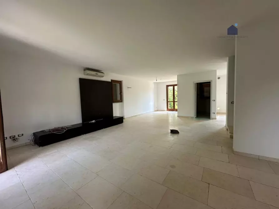 Immagine 12 di Villa in vendita  in Via Ghidina a Sirmione