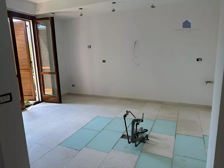 Immagine 18 di Villa in vendita  in Via Ghidina a Sirmione