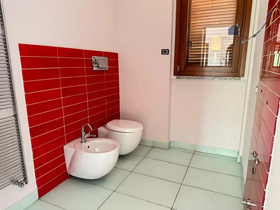 Immagine 22 di Villa in vendita  in Via Ghidina a Sirmione