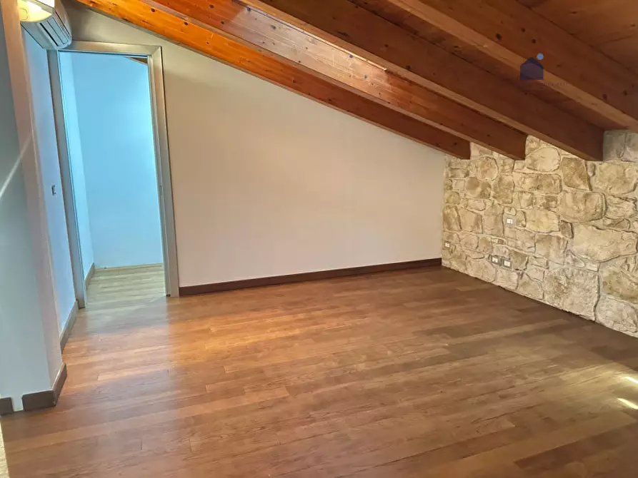 Immagine 35 di Villa in vendita  in Via Ghidina a Sirmione