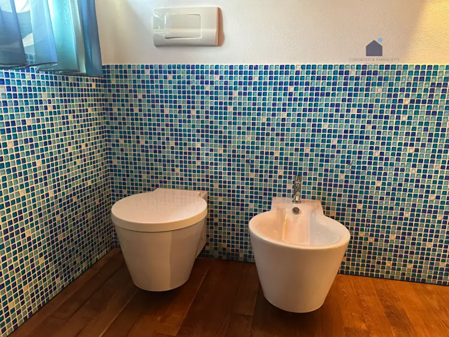 Immagine 37 di Villa in vendita  in Via Ghidina a Sirmione