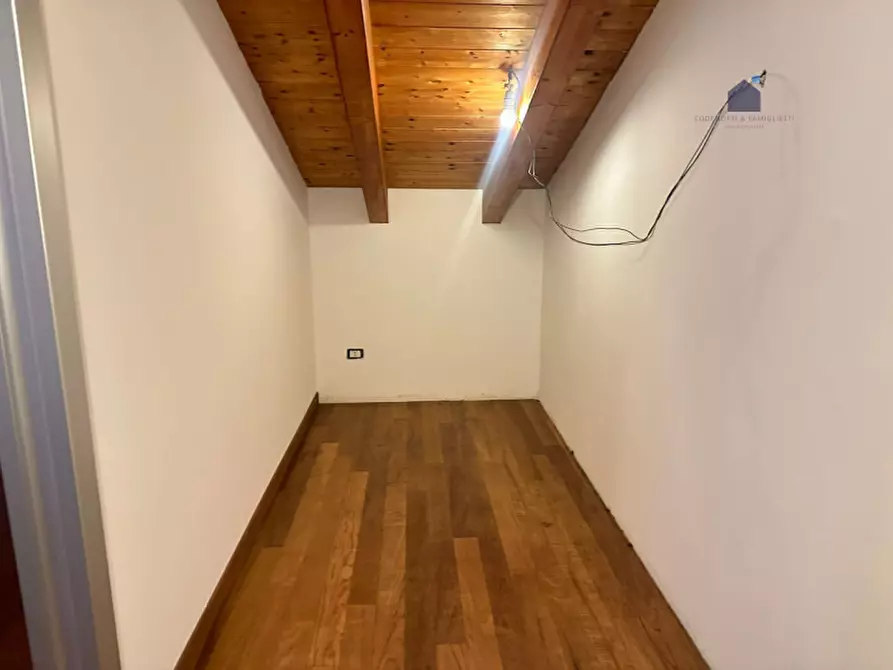 Immagine 44 di Villa in vendita  in Via Ghidina a Sirmione