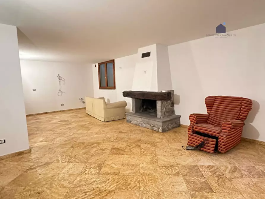 Immagine 49 di Villa in vendita  in Via Ghidina a Sirmione