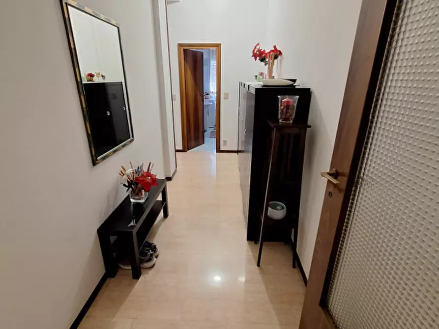 Immagine 12 di Appartamento in affitto  in Viale Gaetano Moreali a Modena