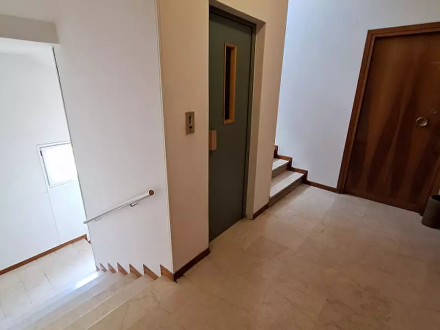 Immagine 21 di Appartamento in affitto  in Viale Gaetano Moreali a Modena