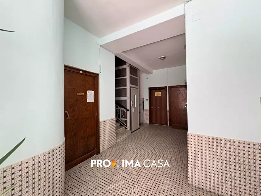 Immagine 25 di Appartamento in vendita  in Via Zara 72 a Salerno