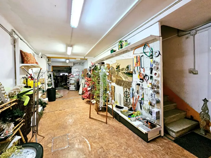 Immagine 8 di Negozio in vendita  in PIAZZA GIUSEPPE MAZZINI a Monselice