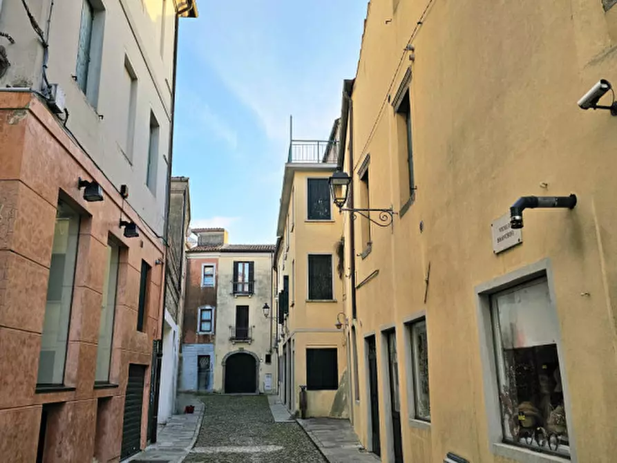 Immagine 10 di Negozio in vendita  in PIAZZA GIUSEPPE MAZZINI a Monselice