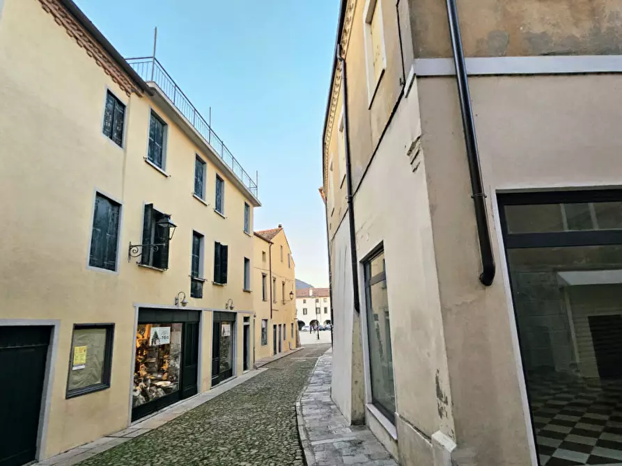 Immagine 11 di Negozio in vendita  in PIAZZA GIUSEPPE MAZZINI a Monselice