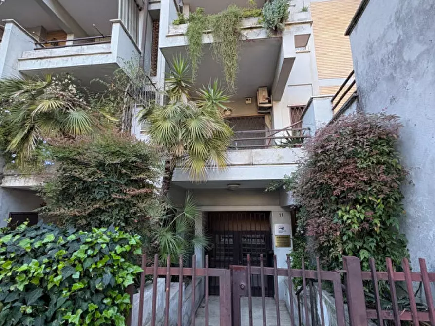 Immagine 1 di Appartamento in vendita  in Via dei Carpegna a Roma
