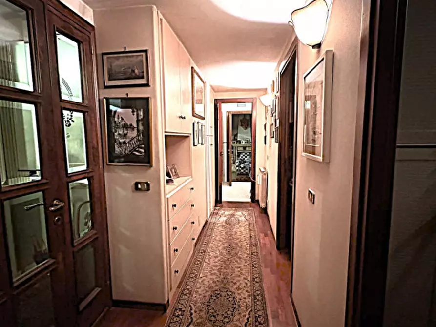 Immagine 10 di Appartamento in vendita  in Via dei Carpegna a Roma