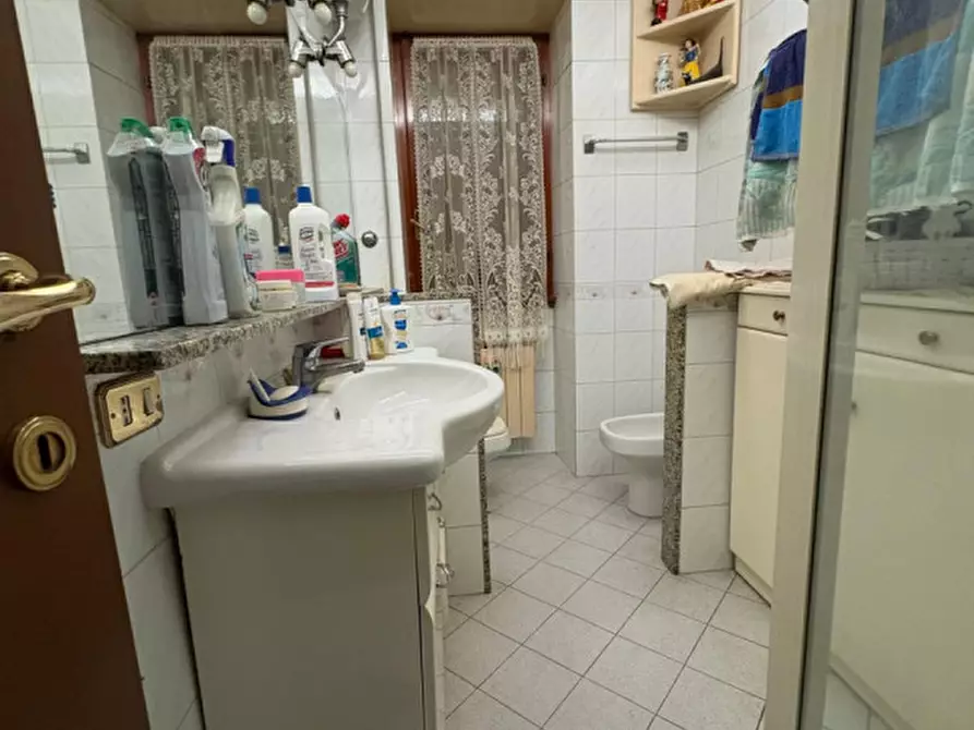 Immagine 41 di Appartamento in vendita  in Via dei Carpegna a Roma