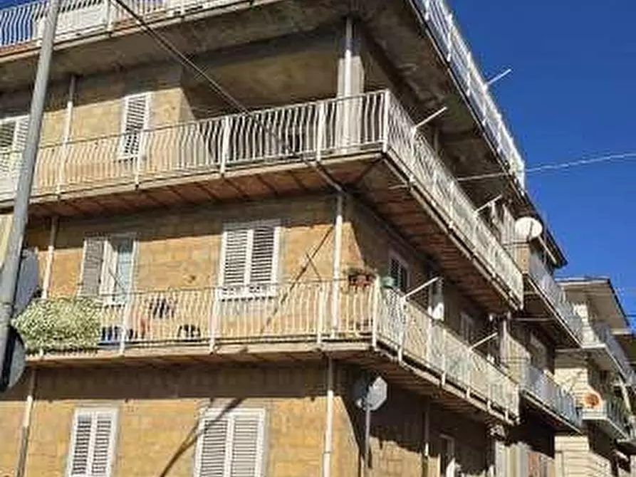 Immagine 20 di Appartamento in vendita  in Via Martin Luther King snc - 94012 Barrafranca (EN) a Barrafranca