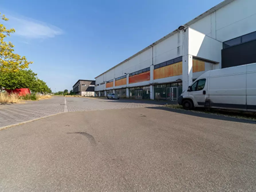 Immagine 4 di Capannone industriale in vendita  in Via Emilio Lepido a Parma