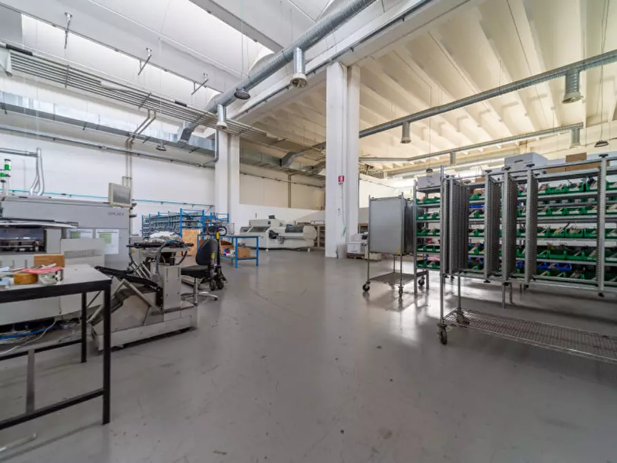 Immagine 9 di Capannone industriale in vendita  in Via Emilio Lepido a Parma
