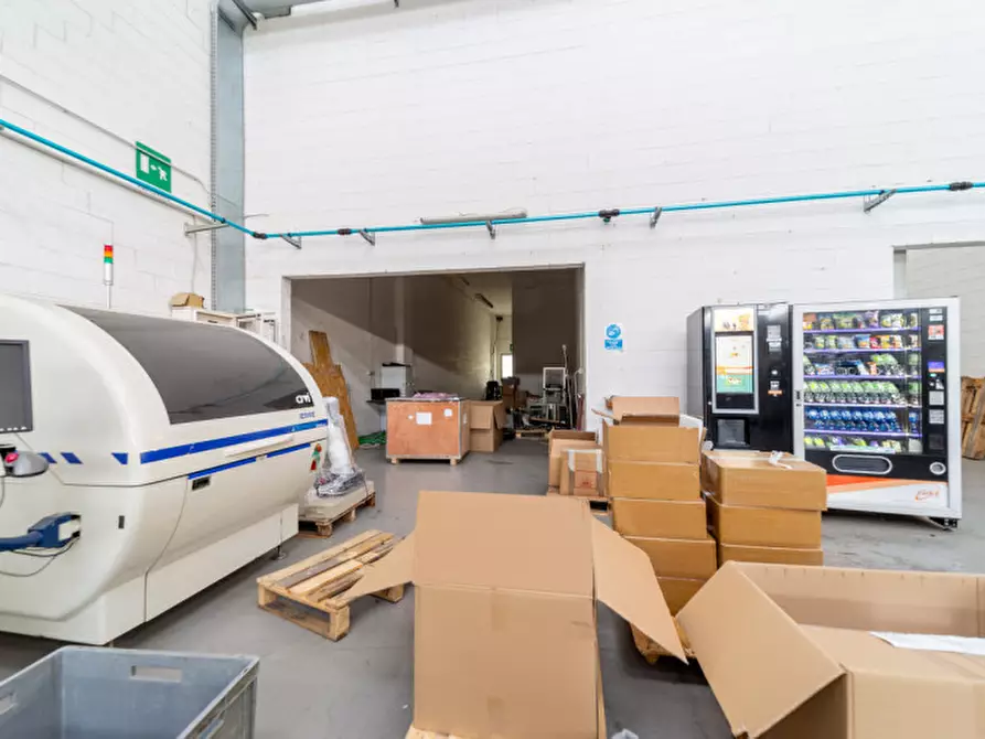 Immagine 17 di Capannone industriale in vendita  in Via Emilio Lepido a Parma