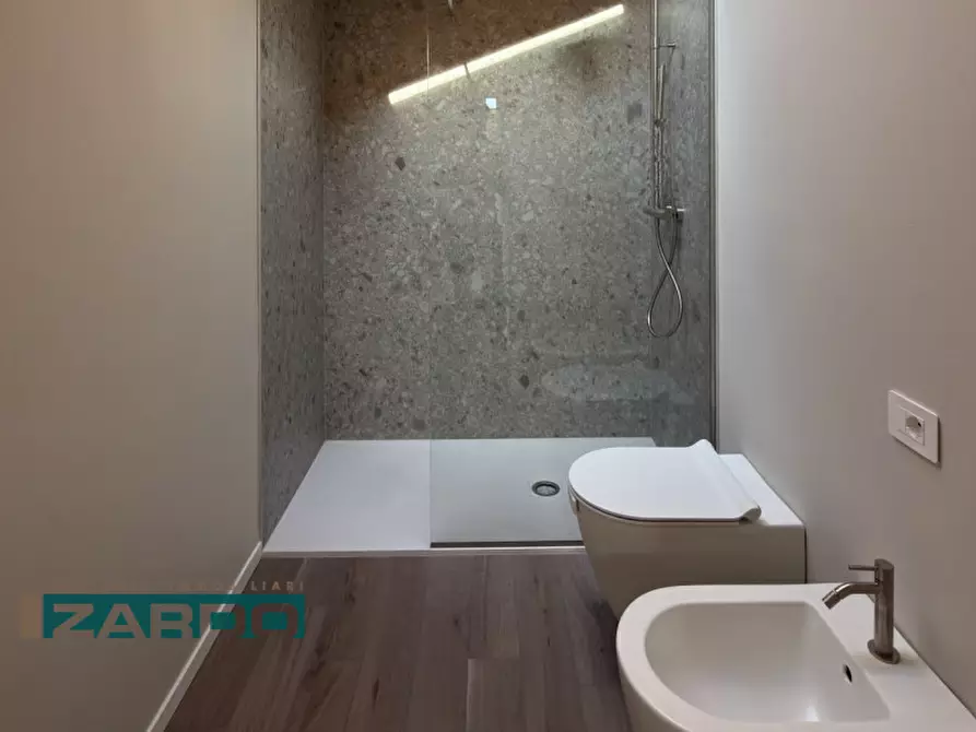 Immagine 9 di Attico in vendita  a Loria