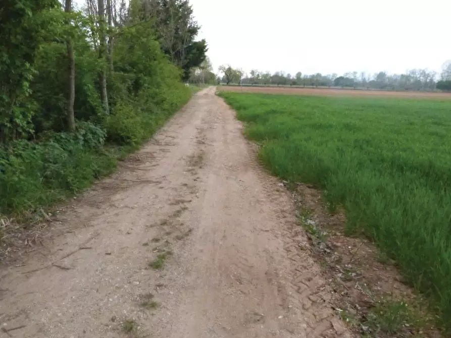 Immagine 1 di Terreno in vendita  in Via Cal Morgana a Paese