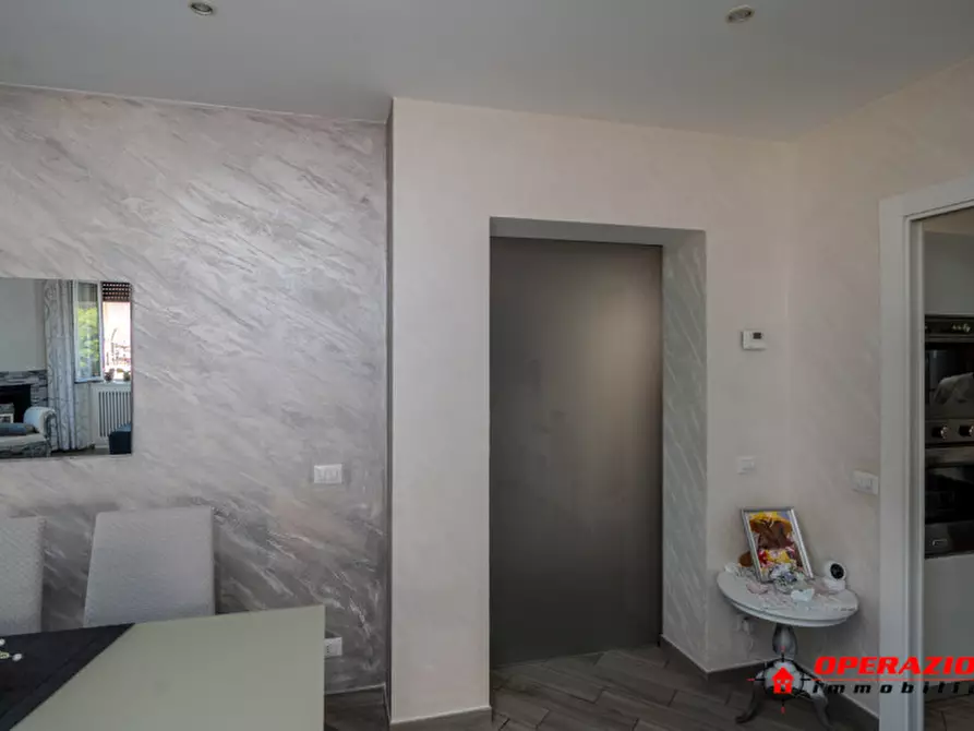 Immagine 17 di Appartamento in vendita  in via rudiano a Roma