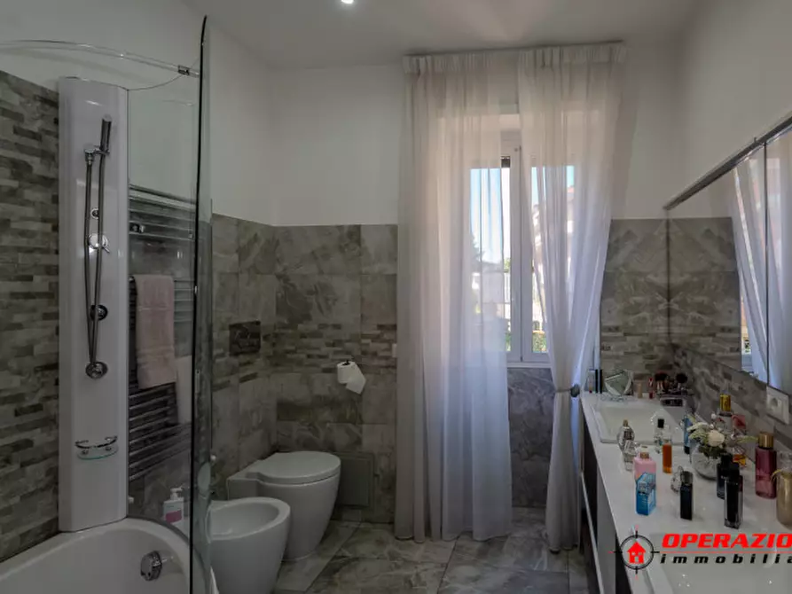 Immagine 24 di Appartamento in vendita  in via rudiano a Roma