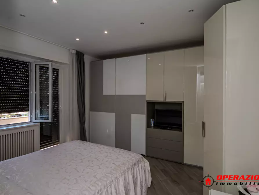 Immagine 27 di Appartamento in vendita  in via rudiano a Roma