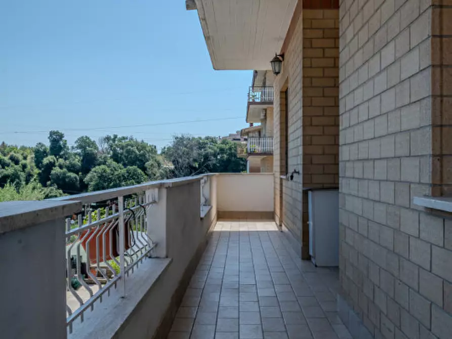 Immagine 34 di Appartamento in vendita  in via rudiano a Roma