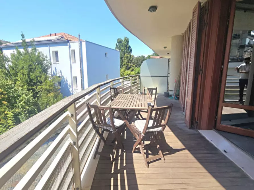 Immagine 19 di Appartamento in vendita  in Viale Amerigo Vespucci a Rimini