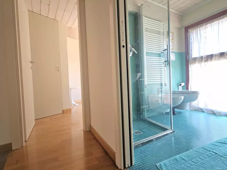 Immagine 33 di Appartamento in vendita  in Viale Amerigo Vespucci a Rimini