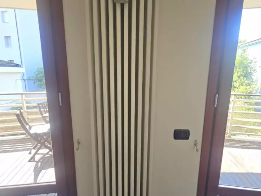 Immagine 46 di Appartamento in vendita  in Viale Amerigo Vespucci a Rimini