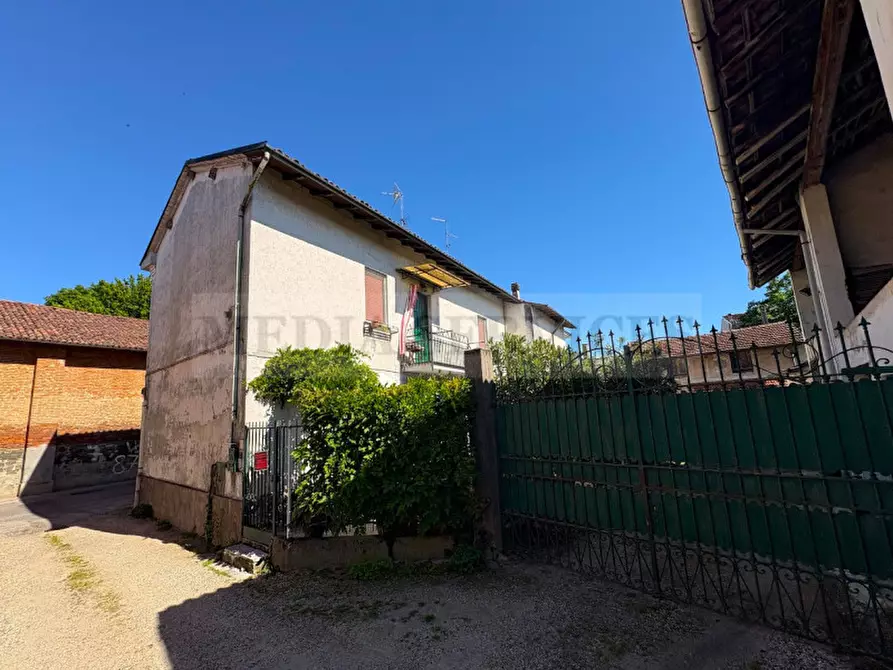 Immagine 1 di Villetta a schiera in vendita  in via Stazione n° 7 a Sannazzaro De' Burgondi