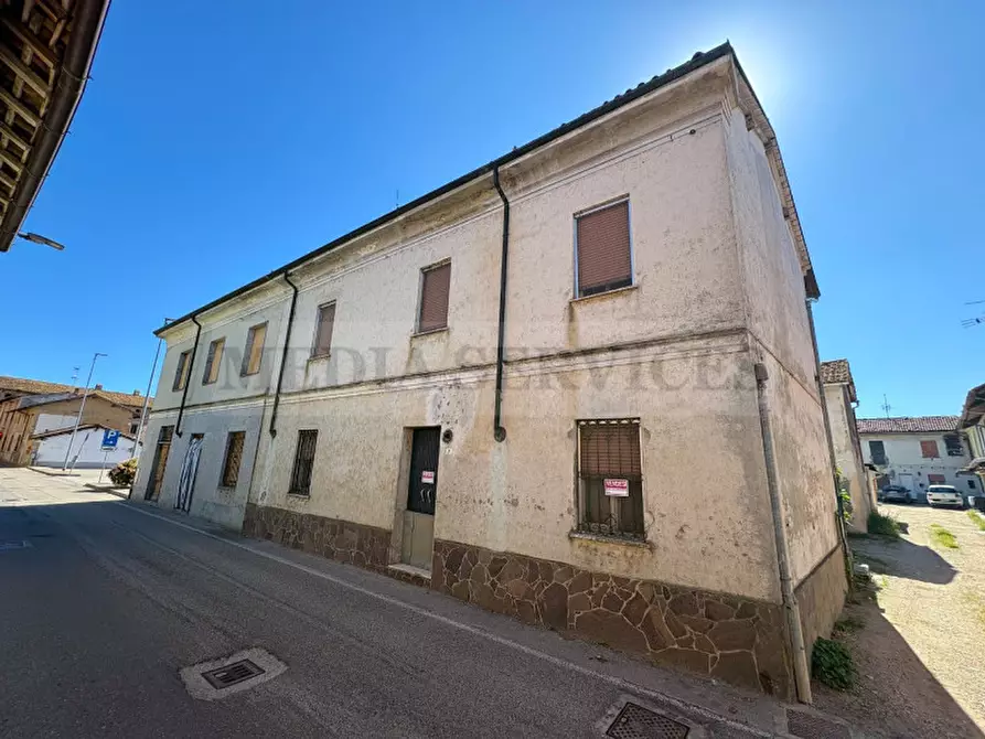 Immagine 2 di Villetta a schiera in vendita  in via Stazione n° 7 a Sannazzaro De' Burgondi