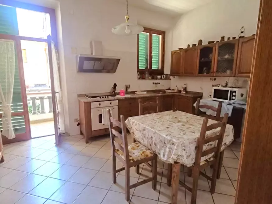 Immagine 2 di Appartamento in vendita  in via marzia a Montevarchi