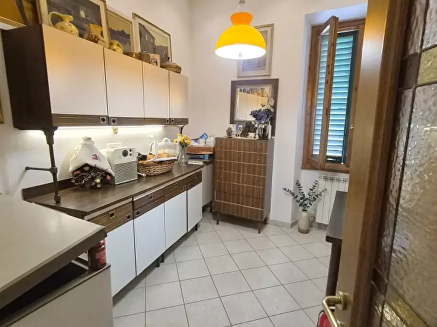 Immagine 6 di Appartamento in vendita  in via marzia a Montevarchi