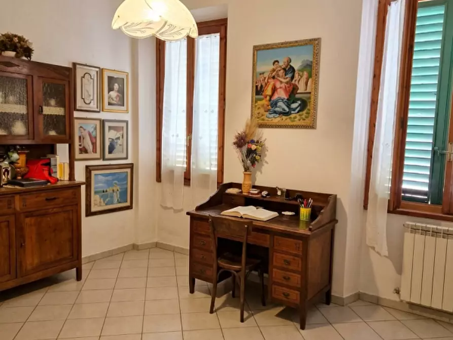 Immagine 9 di Appartamento in vendita  in via marzia a Montevarchi