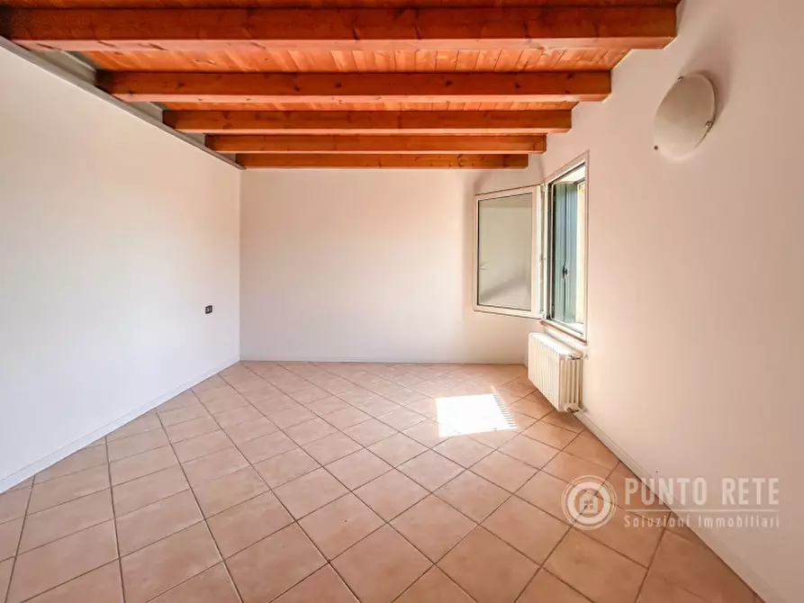Immagine 15 di Appartamento in vendita  in Via Caterina Bon Brenzoni a Mozzecane