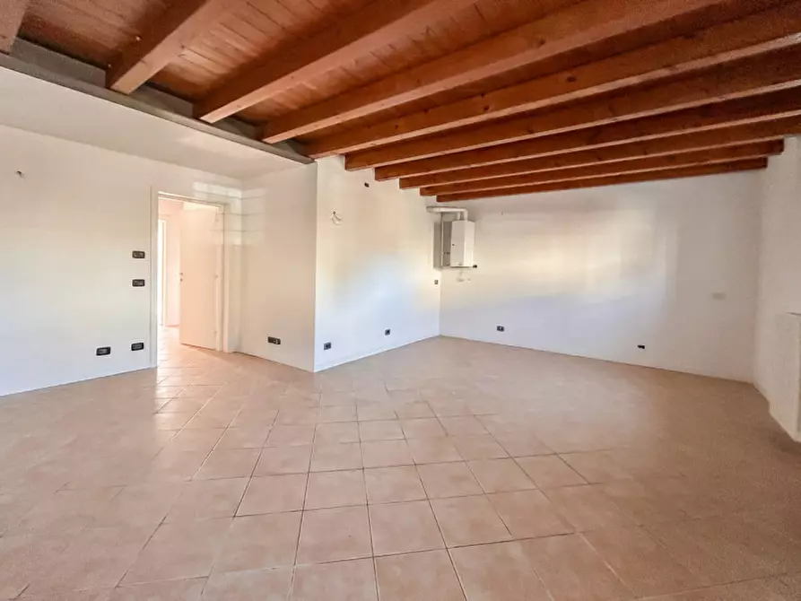Immagine 7 di Appartamento in vendita  in Via Caterina Bon Brenzoni a Mozzecane