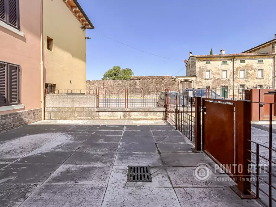 Immagine 2 di Appartamento in vendita  in Via Caterina Bon Brenzoni a Mozzecane