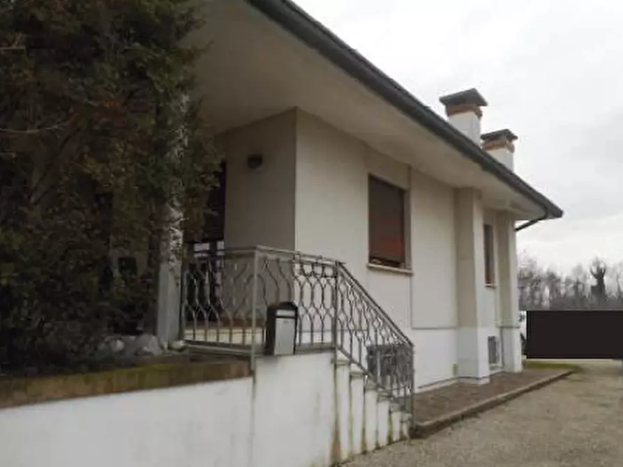 Immagine 2 di Casa indipendente in vendita  in Via Fogazzaro, 13 a Vedelago