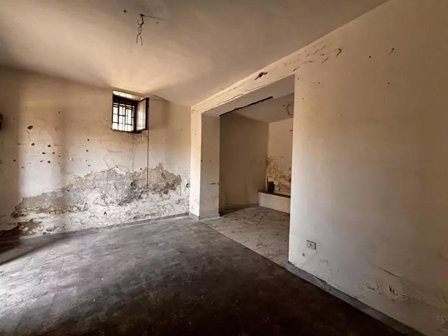 Immagine 8 di Palazzo in vendita  in VIA CAPPELLA DEGLI OREFICI a Torre Del Greco