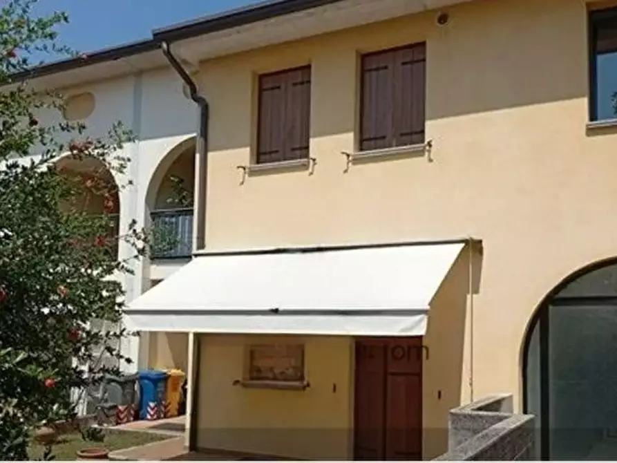 Immagine 1 di Appartamento in vendita  in Via delle Ginestre, 72 a Montebelluna