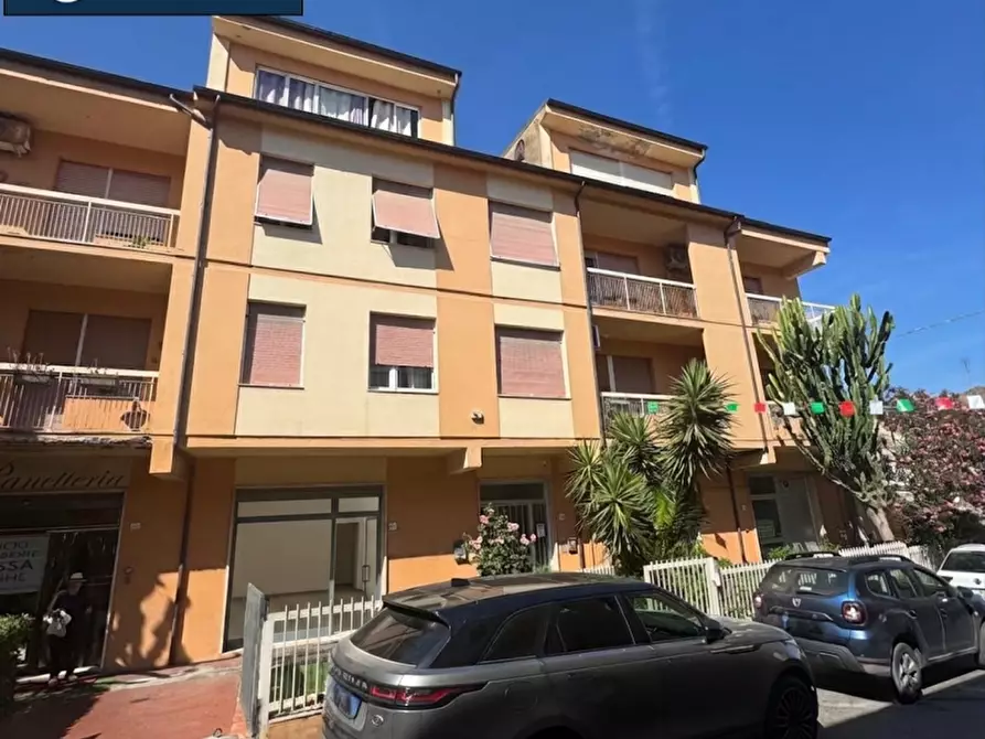 Immagine 1 di Negozio in vendita  in VIA ITALIA 45/A a Sennori
