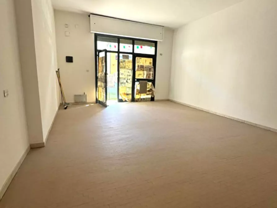 Immagine 2 di Negozio in vendita  in VIA ITALIA 45/A a Sennori