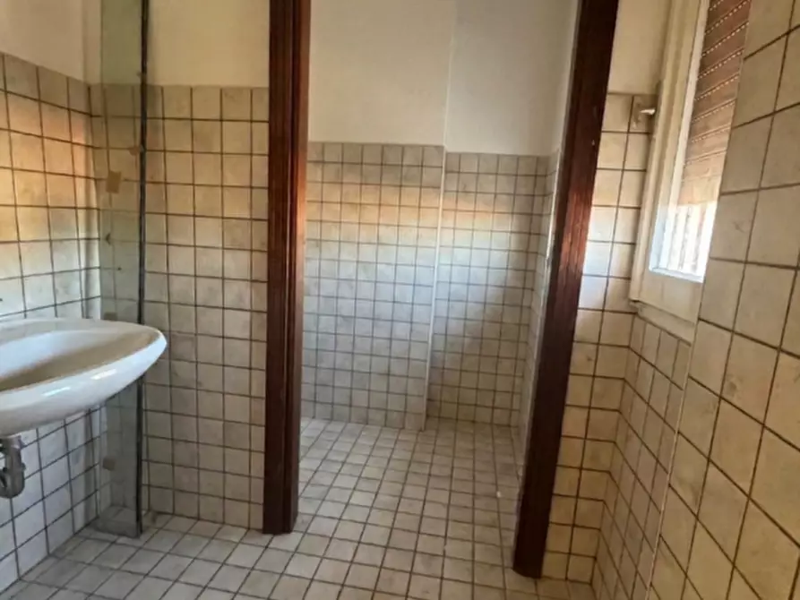 Immagine 4 di Negozio in vendita  in VIA ITALIA 45/A a Sennori