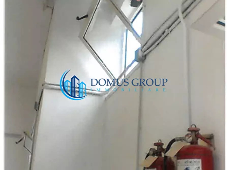 Immagine 6 di Laboratorio in vendita  in Via Villafalletto a Roma
