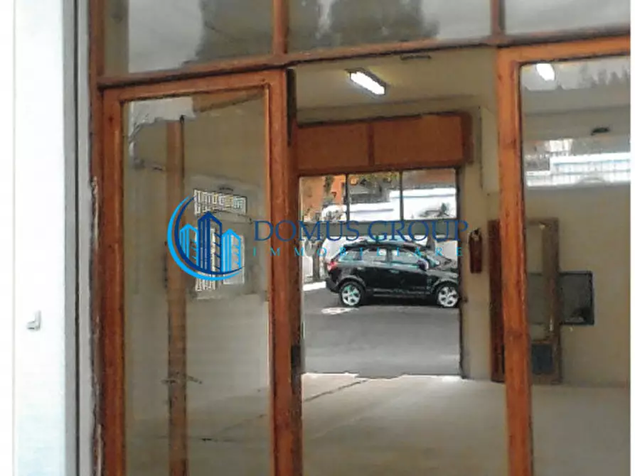 Immagine 9 di Laboratorio in vendita  in Via Villafalletto a Roma