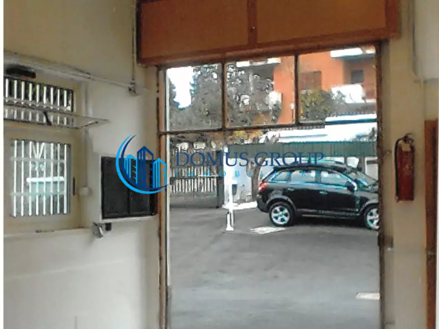Immagine 12 di Laboratorio in vendita  in Via Villafalletto a Roma