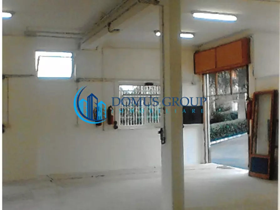 Immagine 13 di Laboratorio in vendita  in Via Villafalletto a Roma